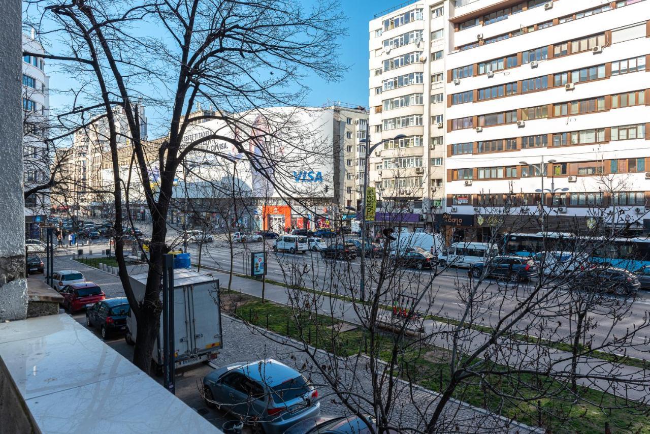 Central 2Br Apartment With Balcony - Italian Church & City View Bukares Bagian luar foto