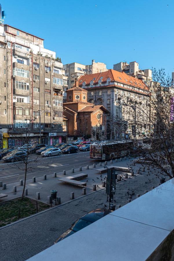 Central 2Br Apartment With Balcony - Italian Church & City View Bukares Bagian luar foto